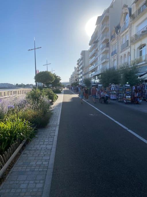 Appartement En Plein Coeur Du Centre Ville Les Sables-d'Olonne Bagian luar foto